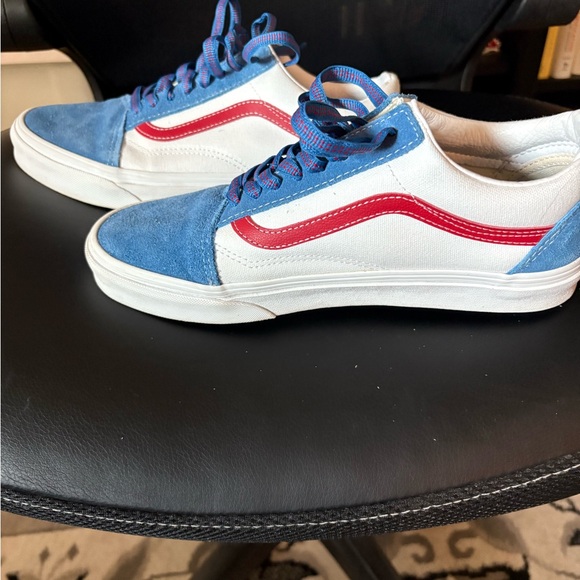 Vans White Sneakers with Blue and Red Accents - Picture 4 of 4